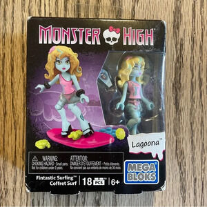 Monster High Mega Bloks Lagoona Blue Fintastic Surfing 18pcs NEW.